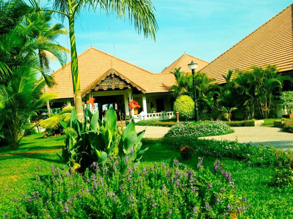Hotel Abad Whispering Palms Kumarakom Exterior foto